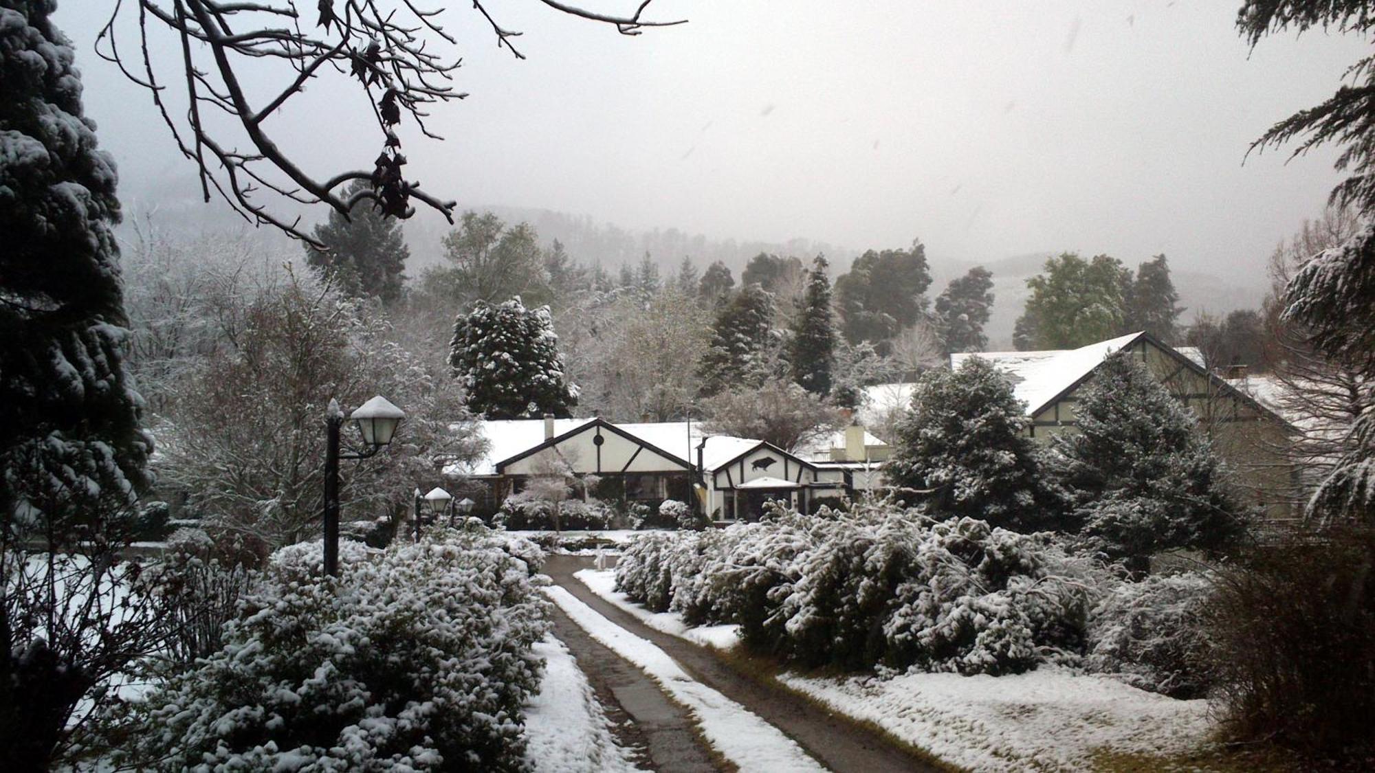 The Historic Hogsback Inn ภายนอก รูปภาพ