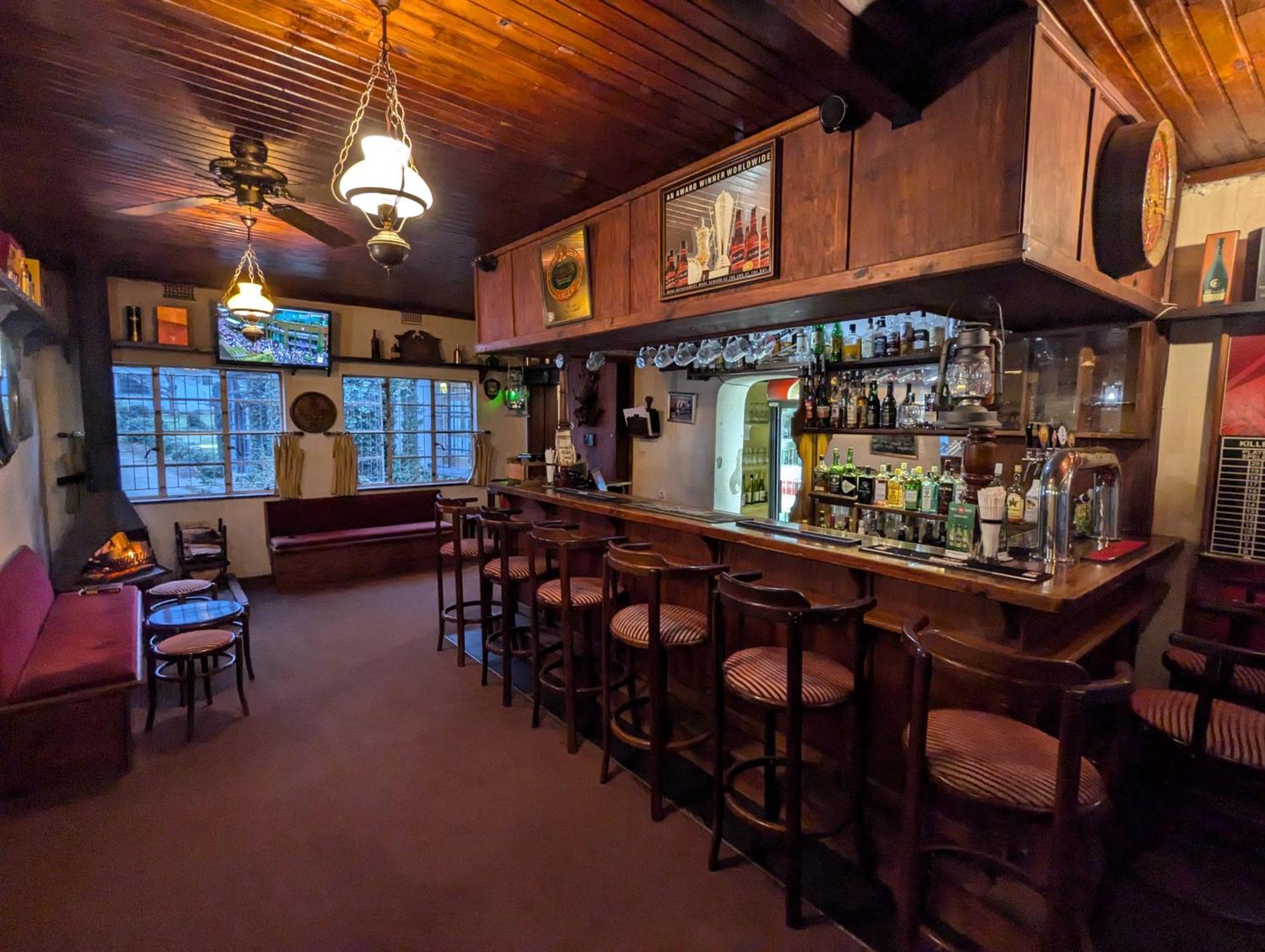 The Historic Hogsback Inn ภายนอก รูปภาพ